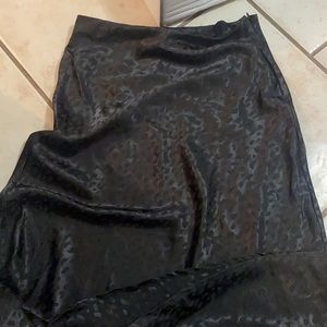 Black leopard print forever 21 skirt